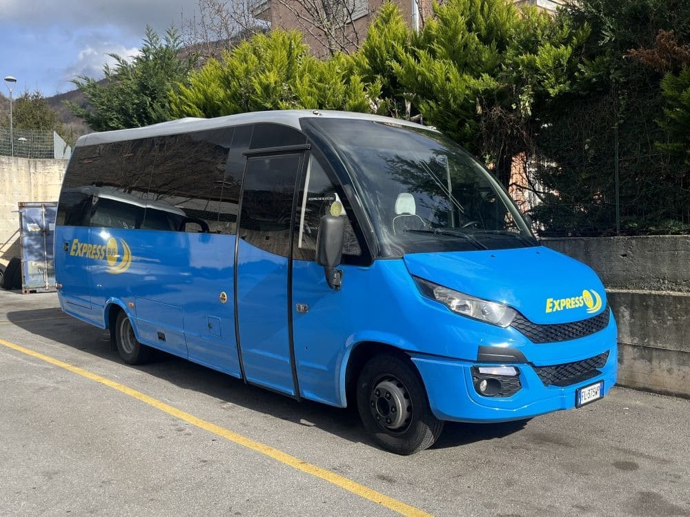 Iveco Wing Euro 6 - Noleggio minibus Costiera Amalfitana